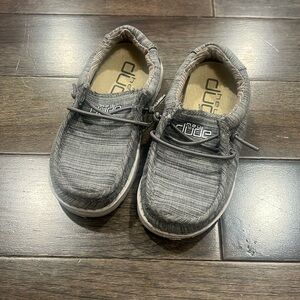 HEYDUDE Wally Casual Shoe - Toddler / Little Kid - Stone size K7